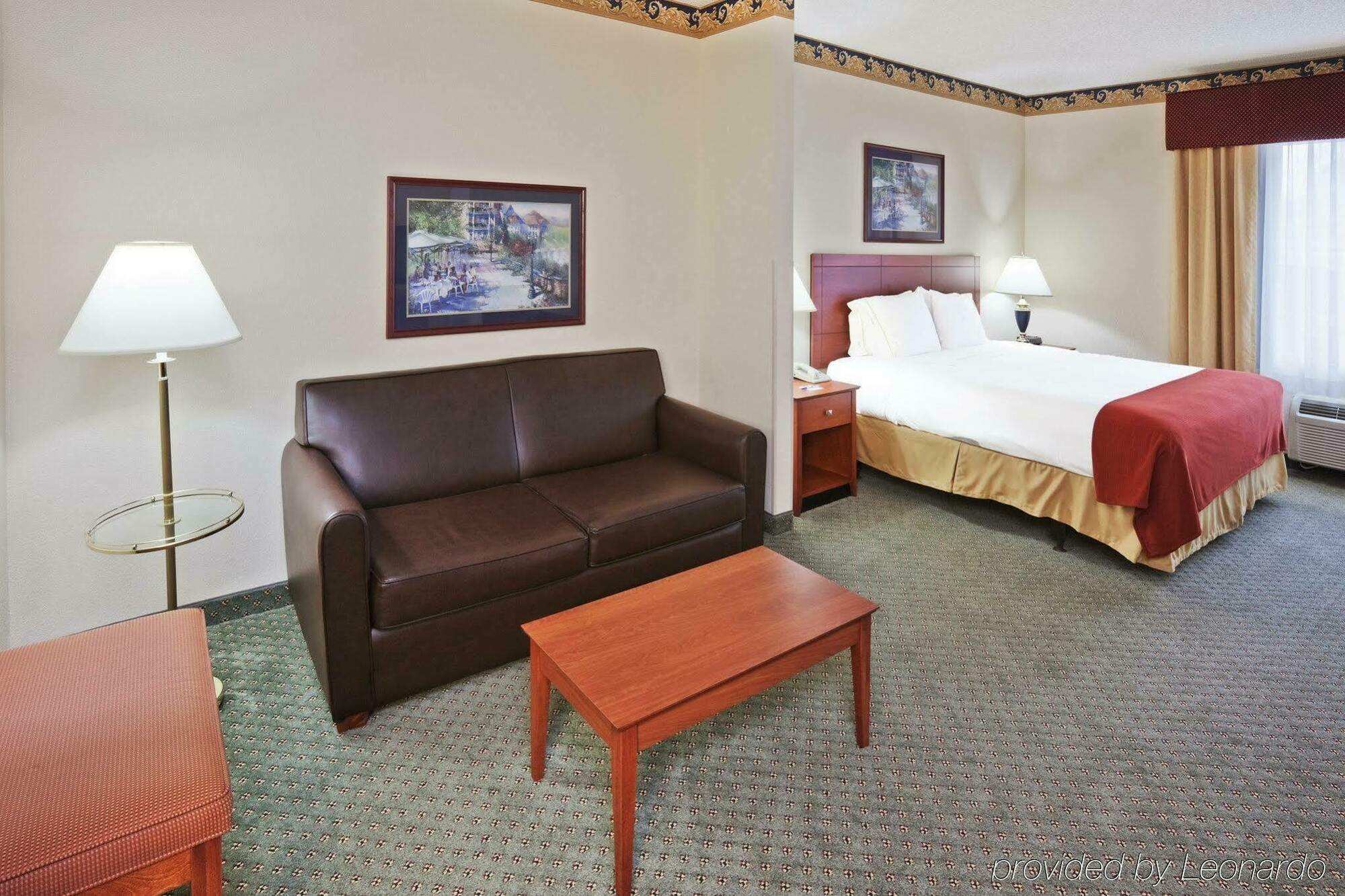 Holiday Inn Express Hotel & Suites Dallas Lewisville By Ihg Ngoại thất bức ảnh